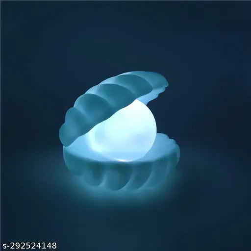 Bedside shell lamp